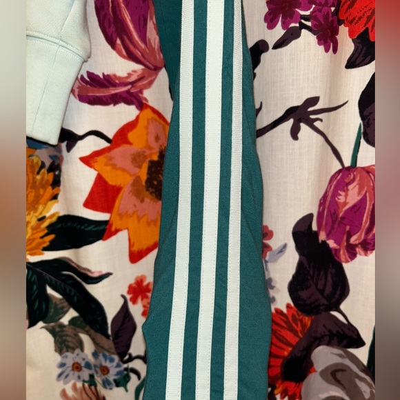 Adidas Two Piece Athletic Set - Picture 5 of 5